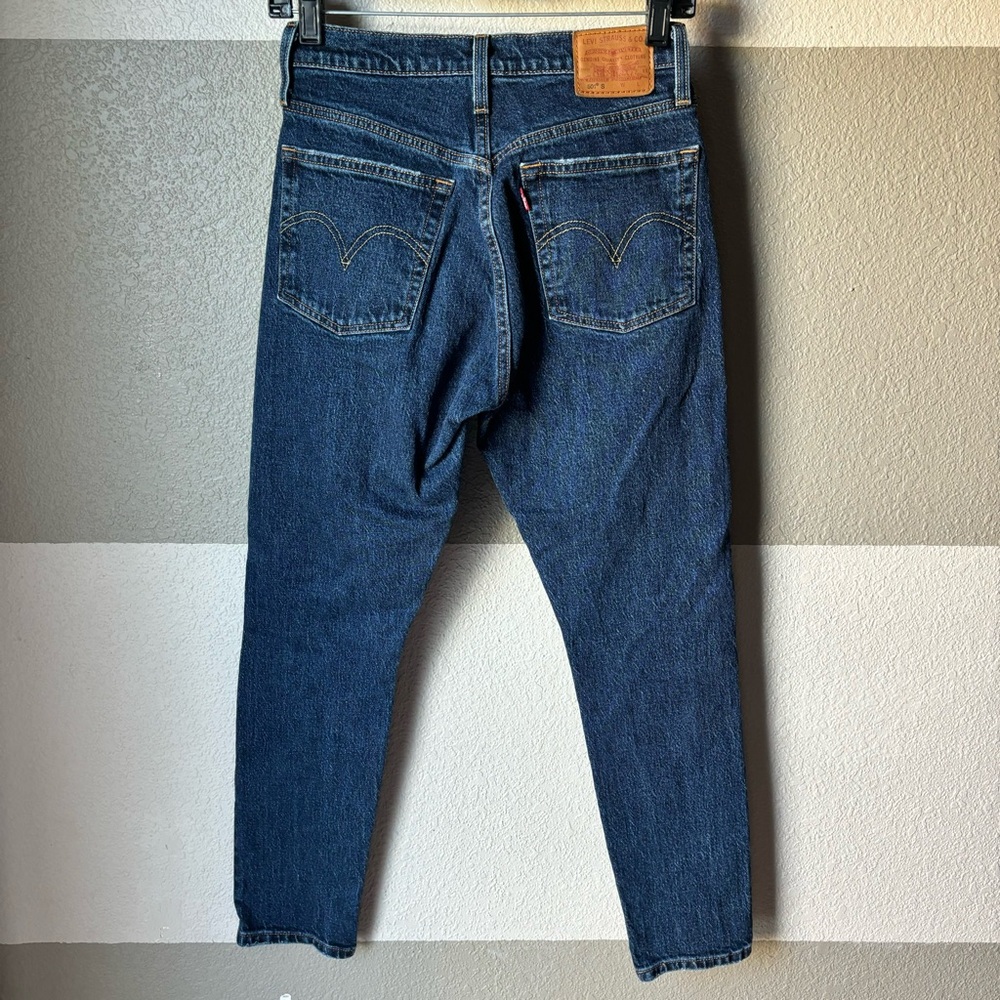 Levi's Women’s 25 Jeans 501 S Skinny Iconic Fit High Rise 90s Distressed Denim - Picture 3 of 9